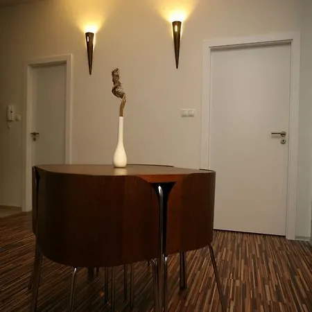 Apartamento Apartments Bratislava *