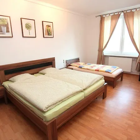 Apartments Bratislava Апартаменты *