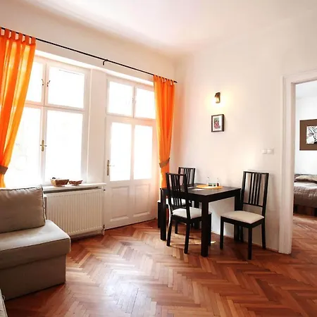 Apartments Bratislava Апартаменты Братислава